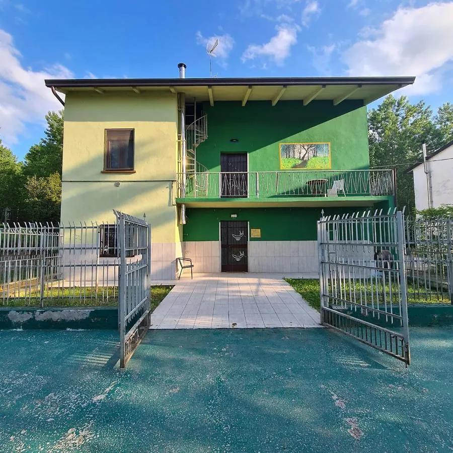 Хостел Villa Pertini Appartamento Piano Terra Parco Oglio Sud Calvatone Италия